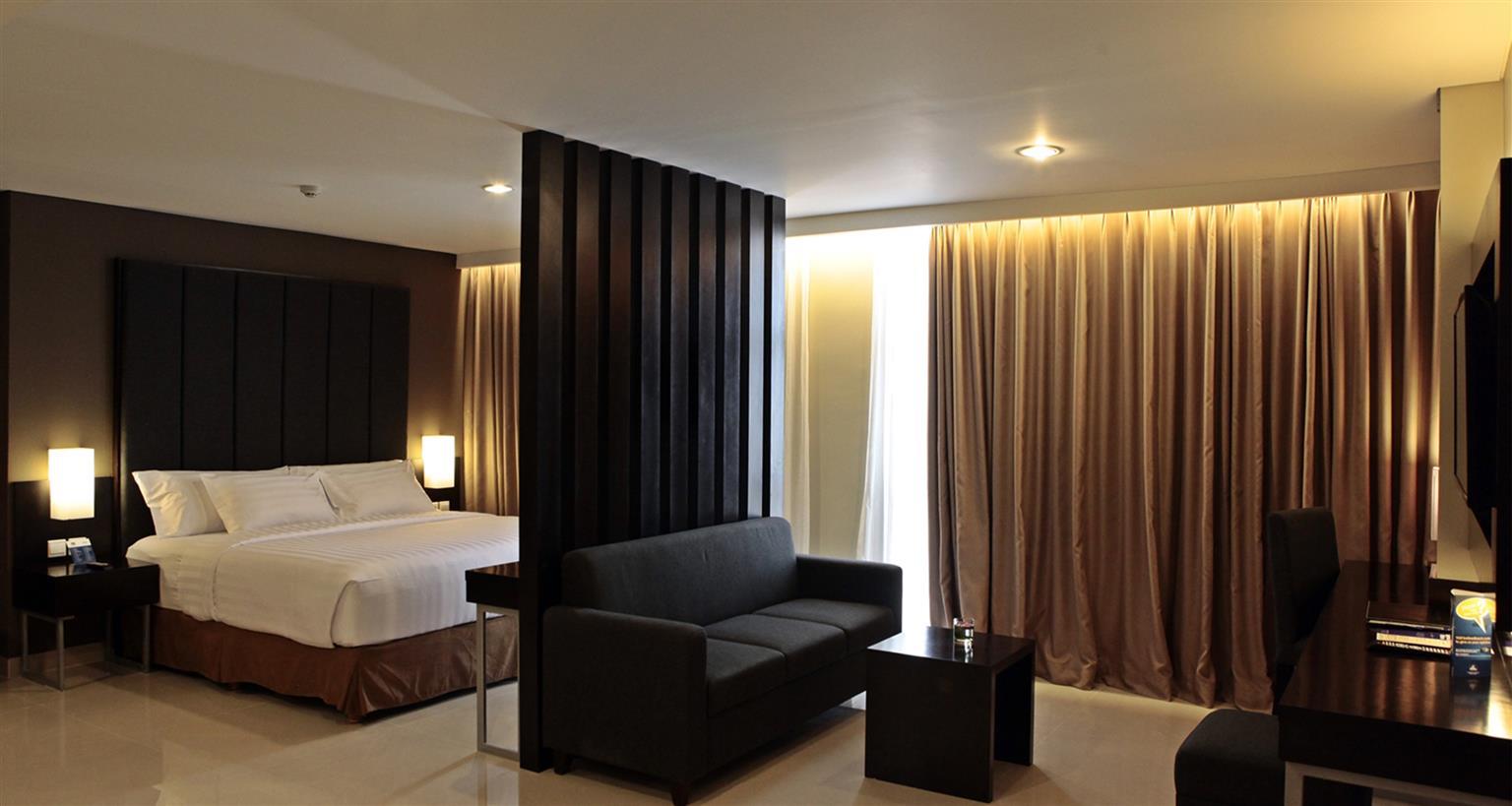Maestro Hotel Kota Baru Понтіанак Екстер'єр фото