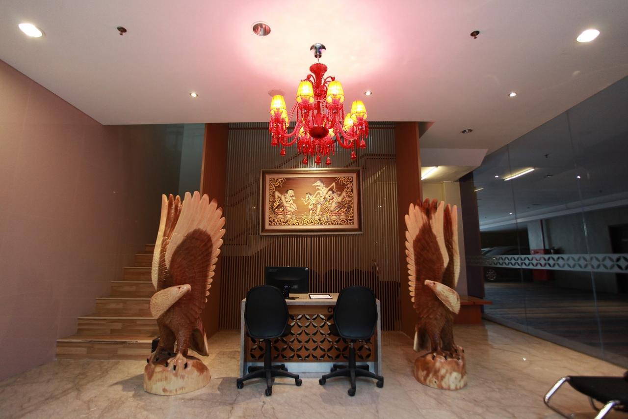 Maestro Hotel Kota Baru Понтіанак Екстер'єр фото