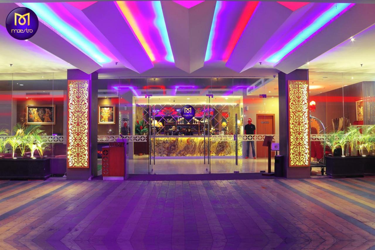 Maestro Hotel Kota Baru Понтіанак Екстер'єр фото
